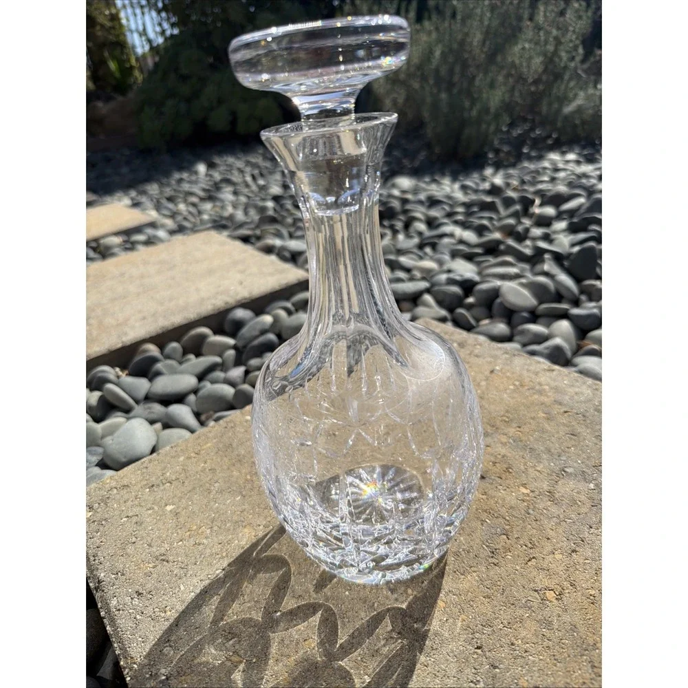 Fine Atlantis Cut Crystal Decanter Faceted w/ Cut Stopper Signed -‎ 10 1/4